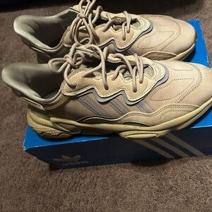 Adidas Ozweego pale nude